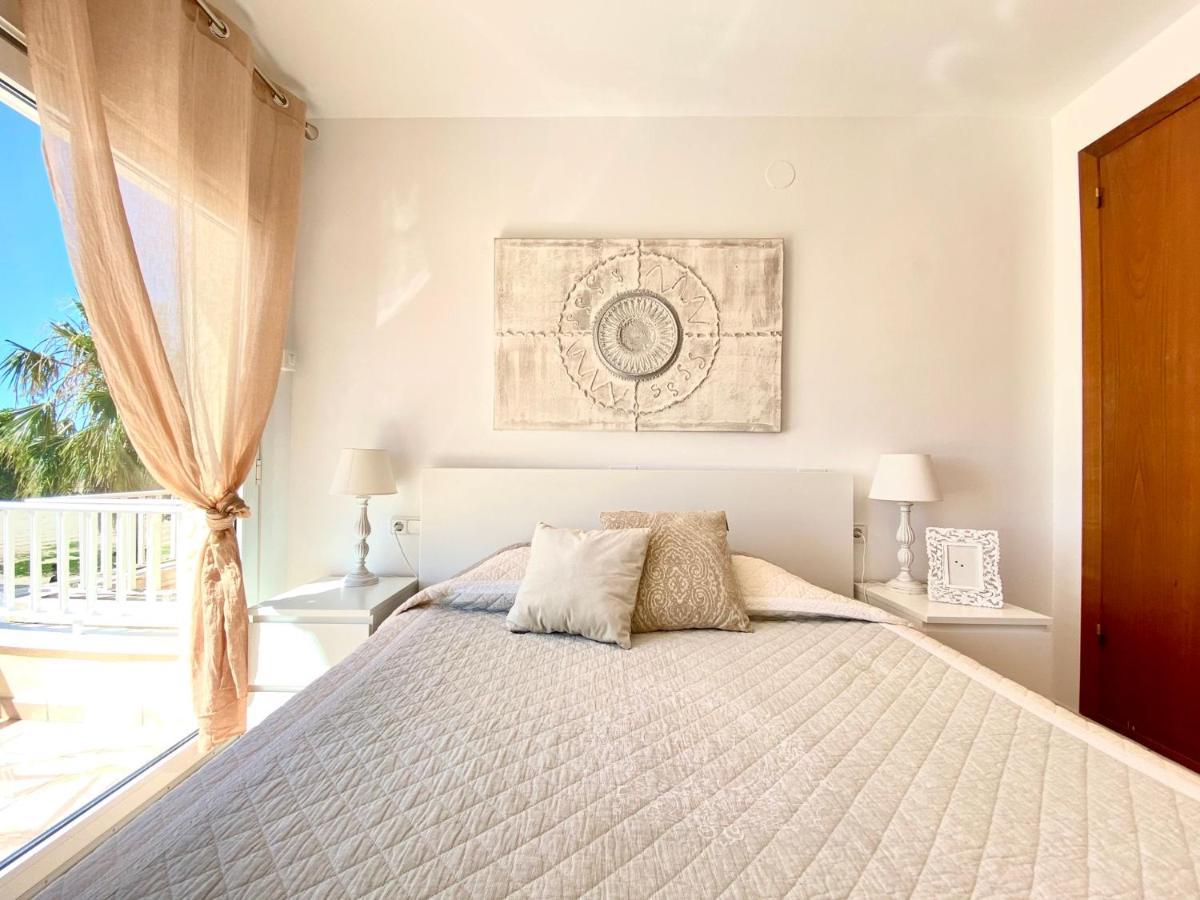 House In Front Of The Beach With Sea View Cambrils Ngoại thất bức ảnh